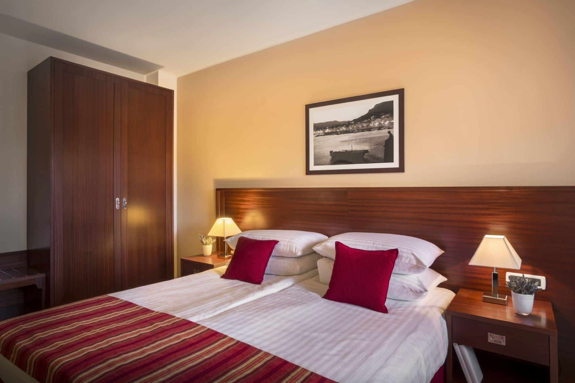 Valamar Atrium Residence บัชกา ภายนอก รูปภาพ