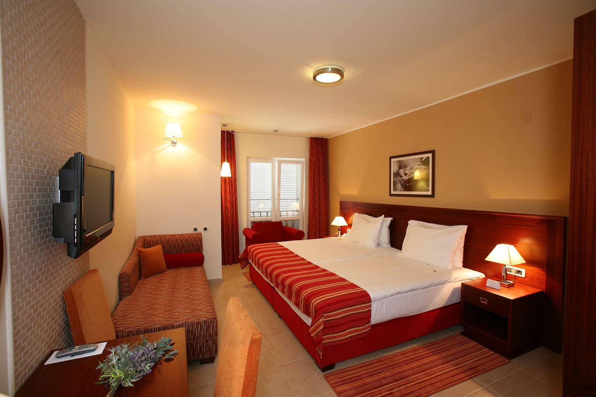Valamar Atrium Residence บัชกา ภายนอก รูปภาพ