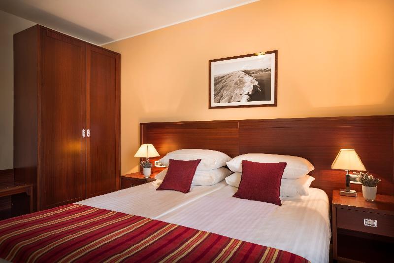 Valamar Atrium Residence บัชกา ภายนอก รูปภาพ